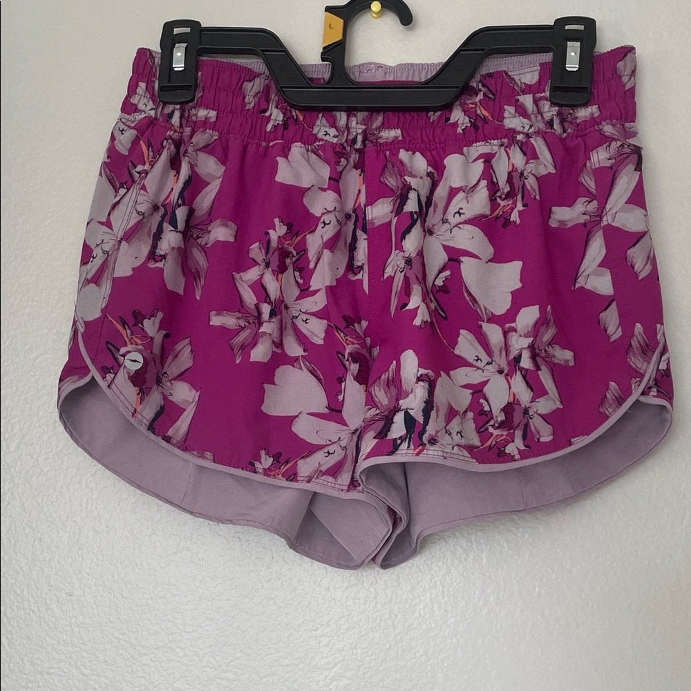 Avia Women's Floral Shorts - Pink and White